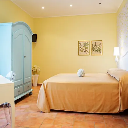 La Chora Di Bed & Breakfast 3*